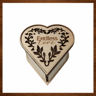 Ξύλινο κουτί σε σχήμα καρδιάς με χάραξη Endless Love