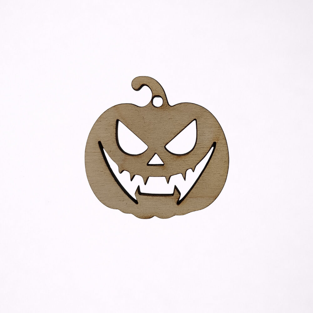 Τρομακτική ξύλινη κολοκύθα Halloween με διάτρητο πρόσωπο