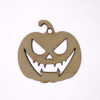 Ξύλινες κολοκύθες Halloween σε δύο spooky σχέδια