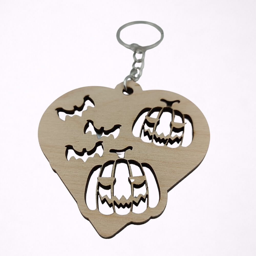 Ξύλινο μπρελόκ Halloween καρδιά με κολοκύθες