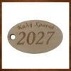 Ξύλινο στοιχείο οβάλ με χρονολογία 2027 και ευχή Καλή Χρονιά
